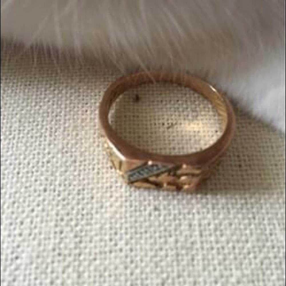 Men’s Vintage Avon Ring Size 10